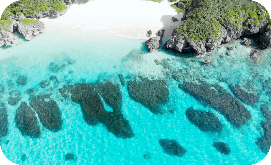 美しいビーチと「宮古ブルー」